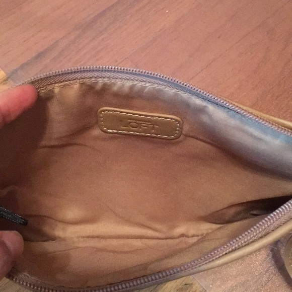 Ann Taylor Loft wristlet - Picture 2 of 4